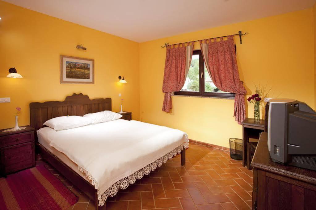 Stupnicki Dvori Winery Hotel Stupnik Brodski Exteriör bild